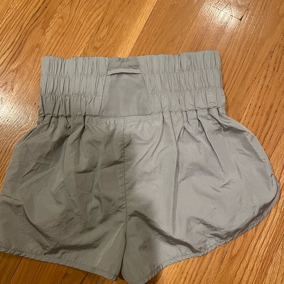 FREE PEOPLE MOVEMENT WAY HOME SHORT- Woman’s Large - Picture 3 of 10